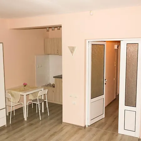 Nymphea Water Lily Chisaria