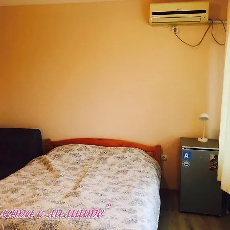 Nymphea Water Lily Gasthuis 3*