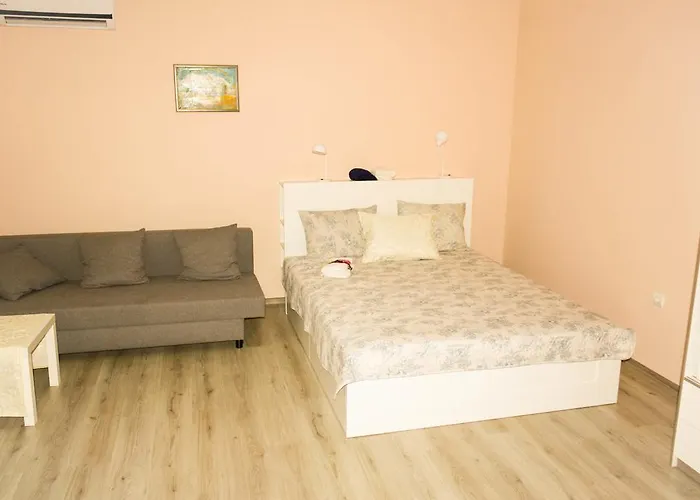 Nymphea Water Lily Къща за гости Хисаря