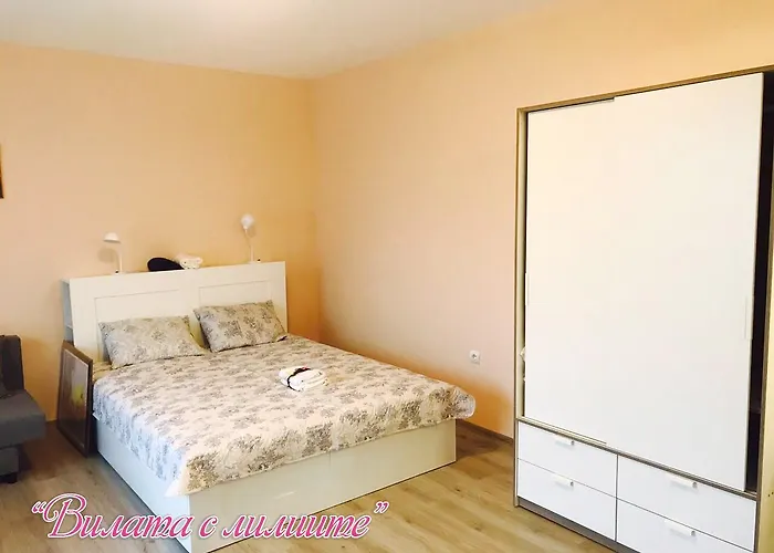 Nymphea Water Lily Къща за гости